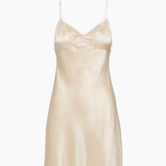 Clique dress Aritzia - Picture 1 of 5